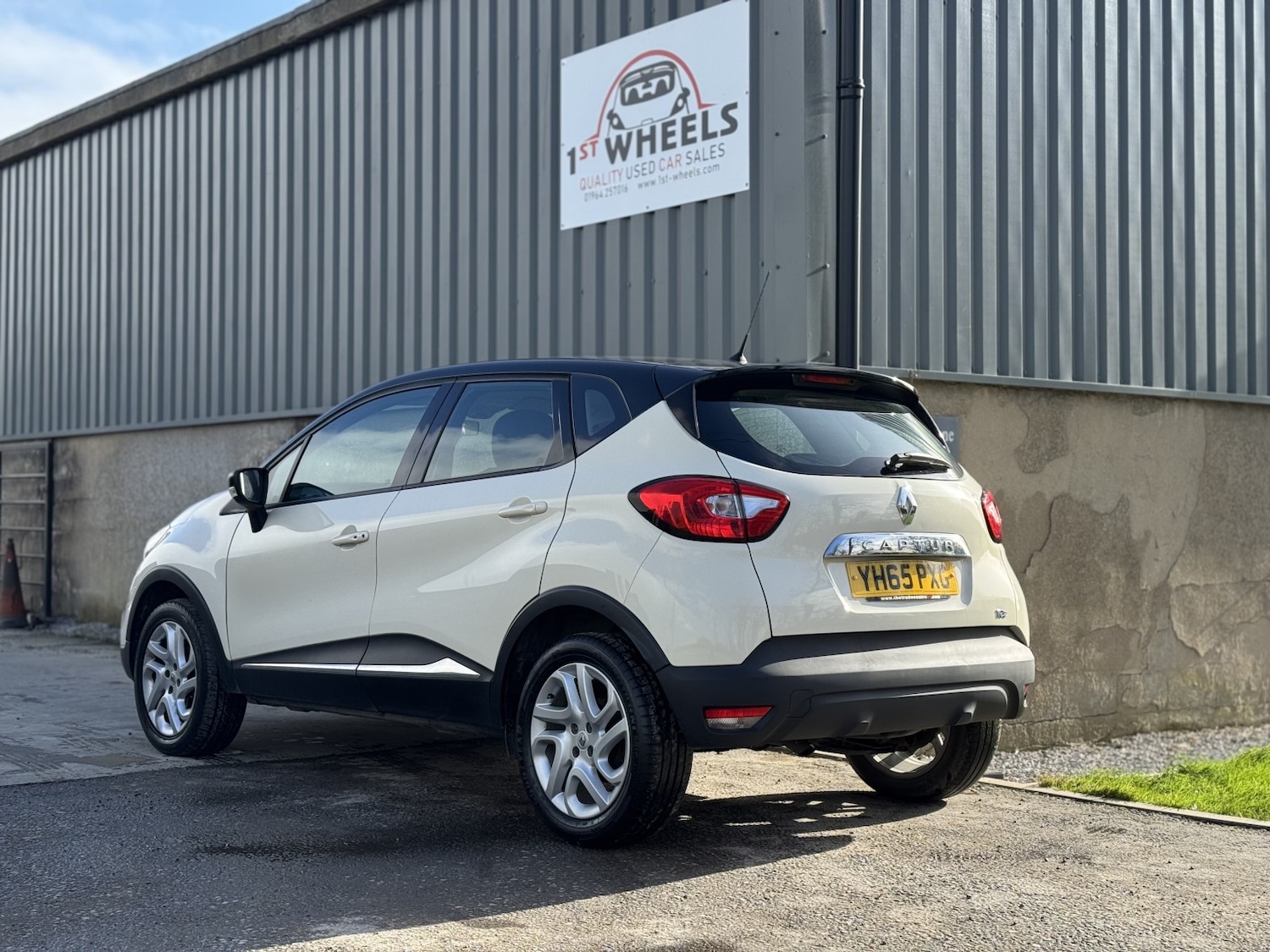 Used Renault Captur 2015 for sale - 77643668: Photo 5