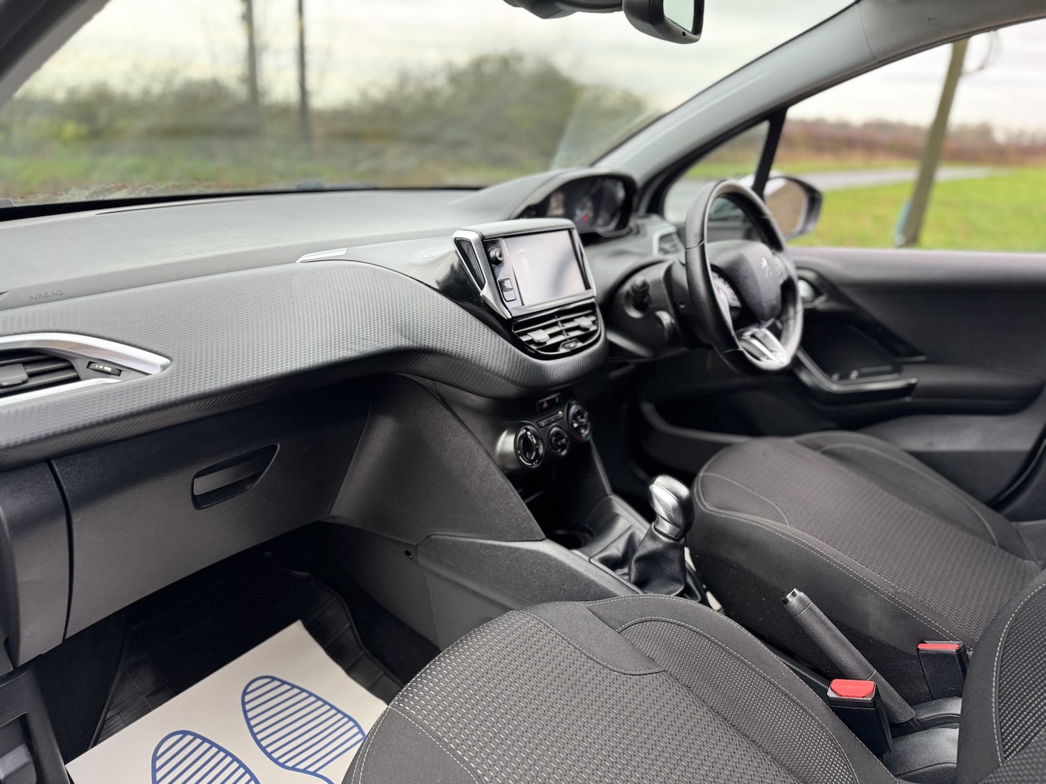 Used Peugeot 208 2018 for sale - 76951087: Photo 14