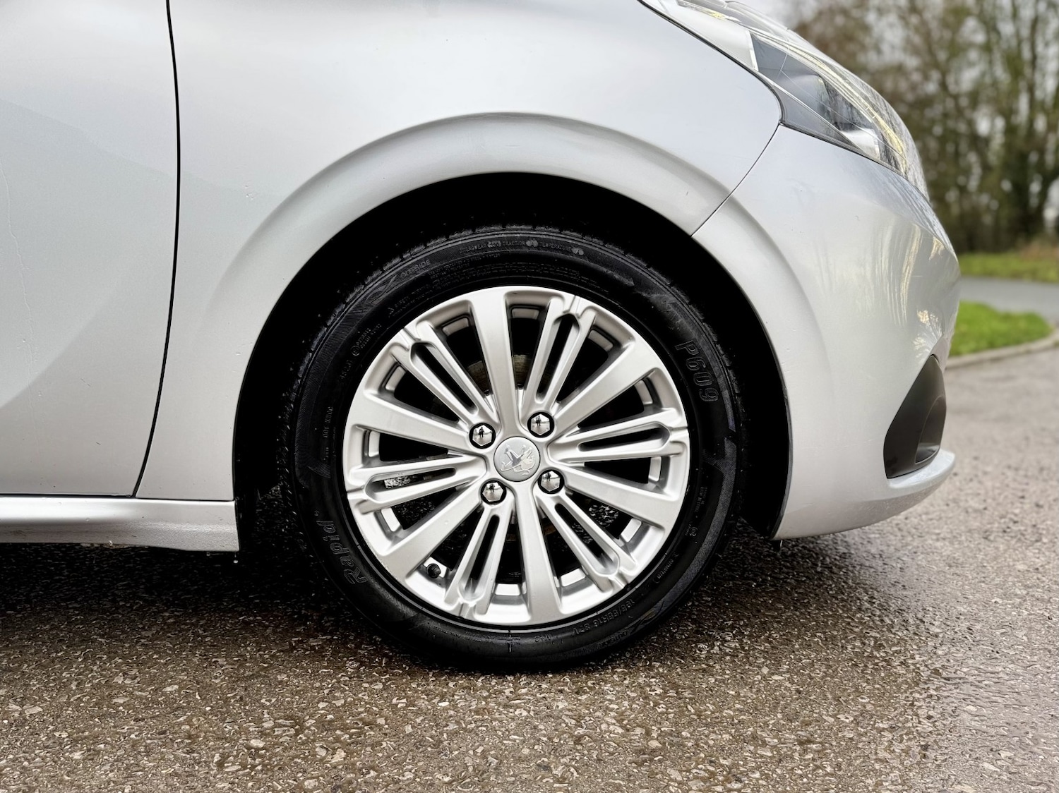 Used Peugeot 208 2018 for sale - 76951087: Photo 18