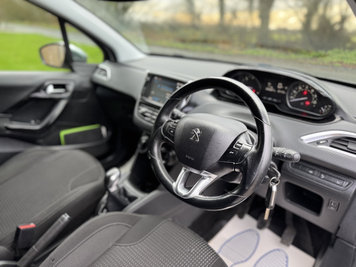 Used Peugeot 208 2018 for sale - 76951087: Photo 3