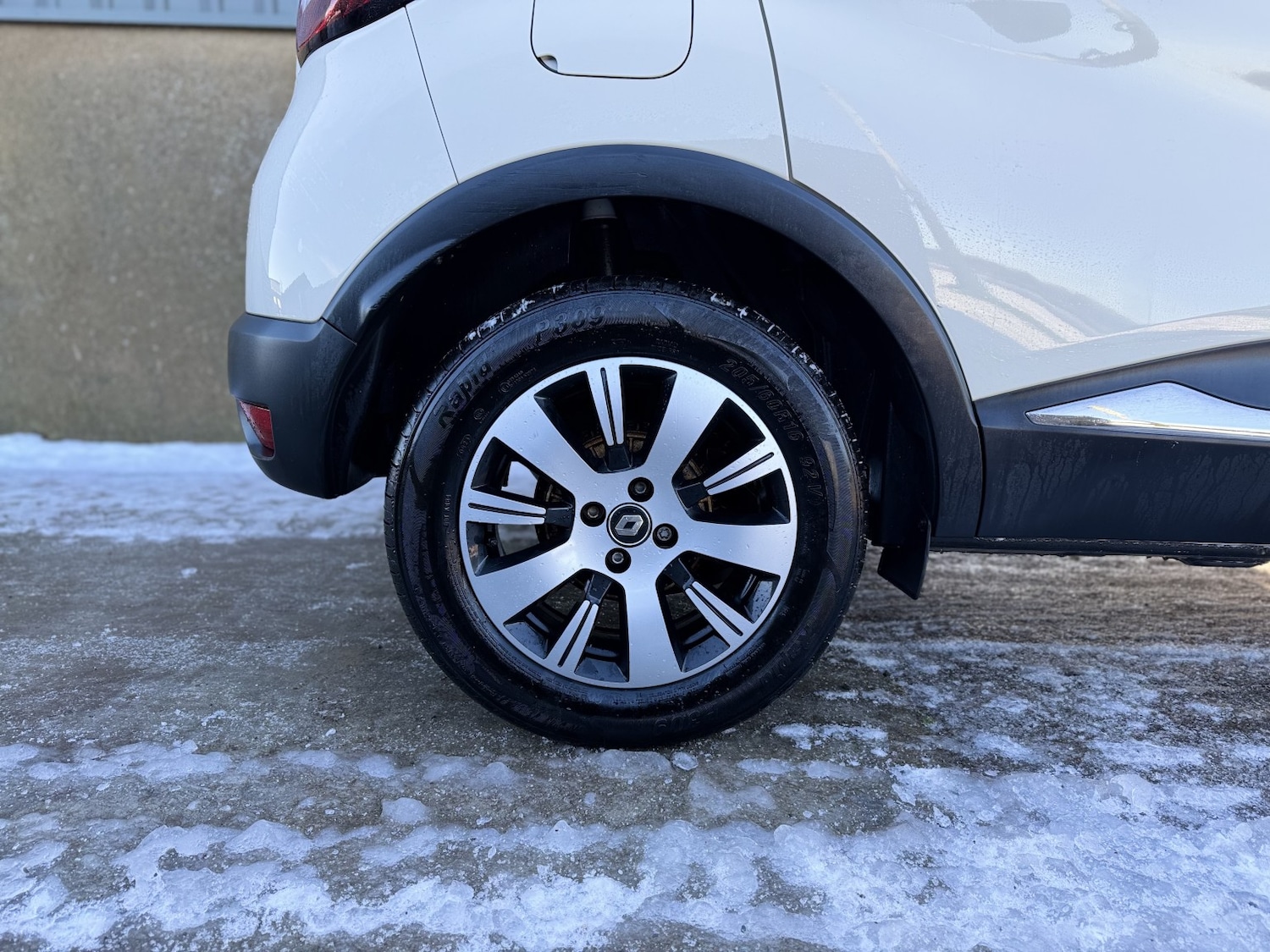 Used Renault Captur 2018 for sale - 76666126: Photo 19