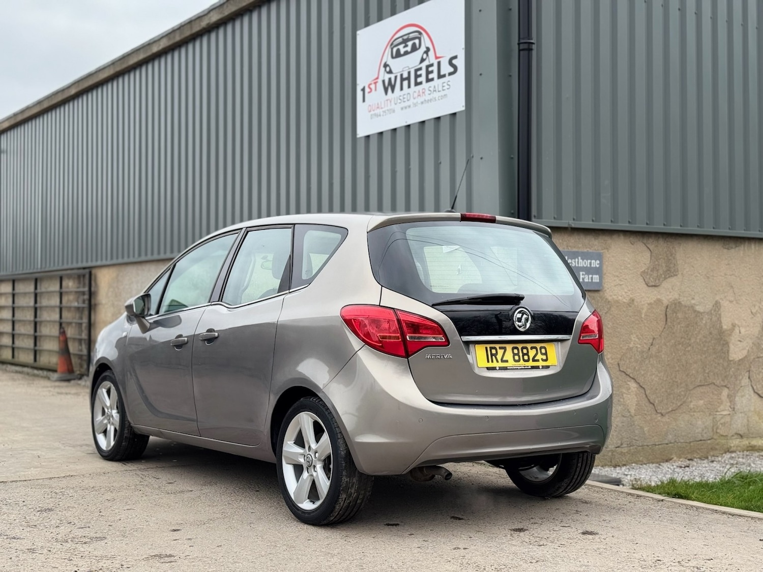 Used Vauxhall Meriva 2015 for sale - 77822226: Photo 2