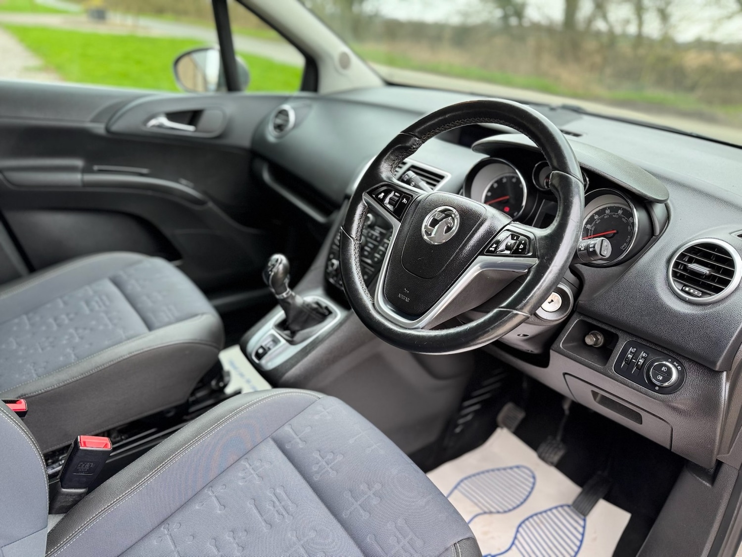 Used Vauxhall Meriva 2015 for sale - 77822226: Photo 3