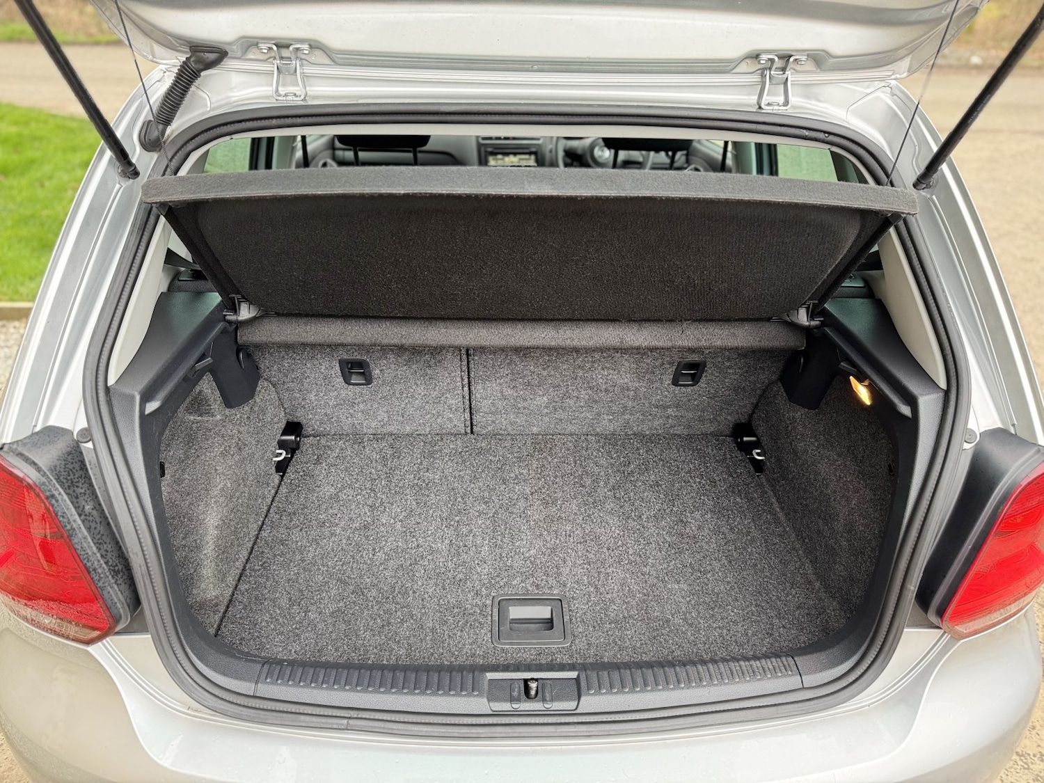 Used Volkswagen Polo 2012 for sale - 77694197: Photo 21