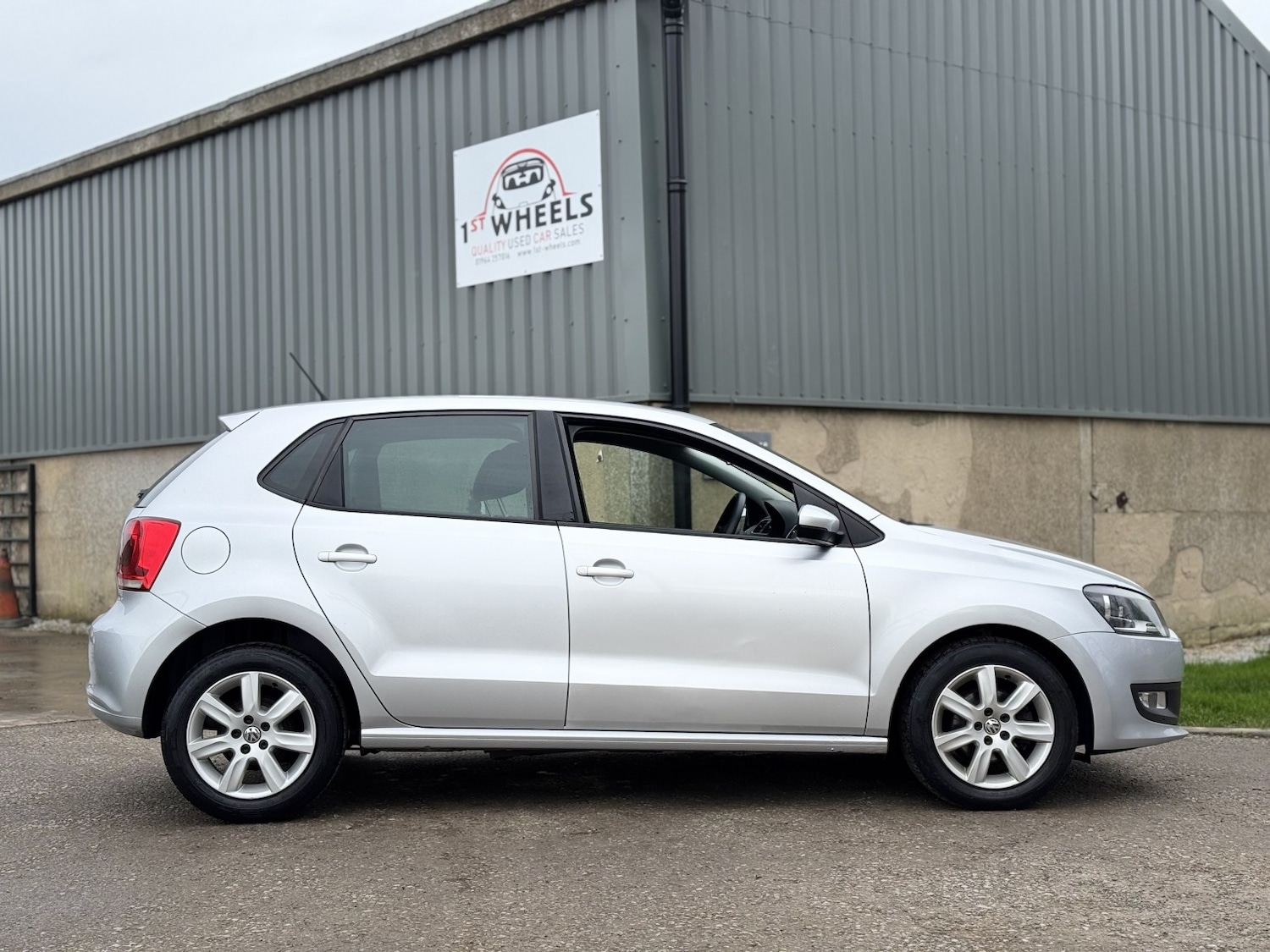 Used Volkswagen Polo 2012 for sale - 77694197: Photo 9