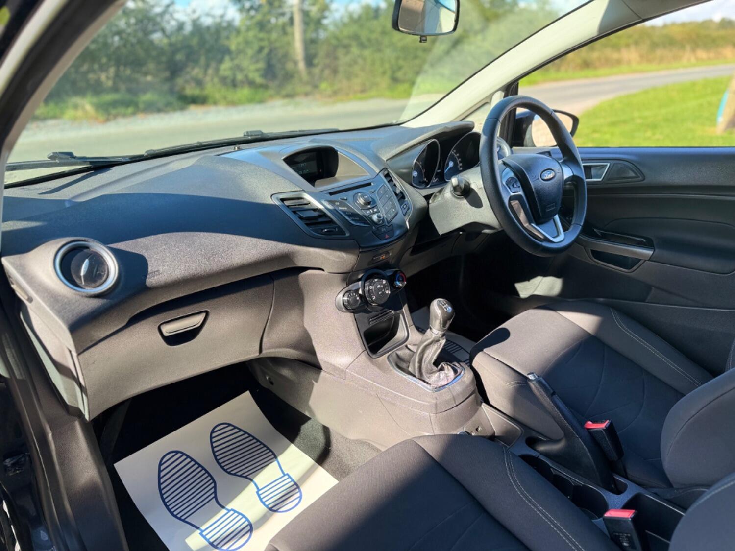 Used Ford Fiesta 2013 for sale - 76082618: Photo 3