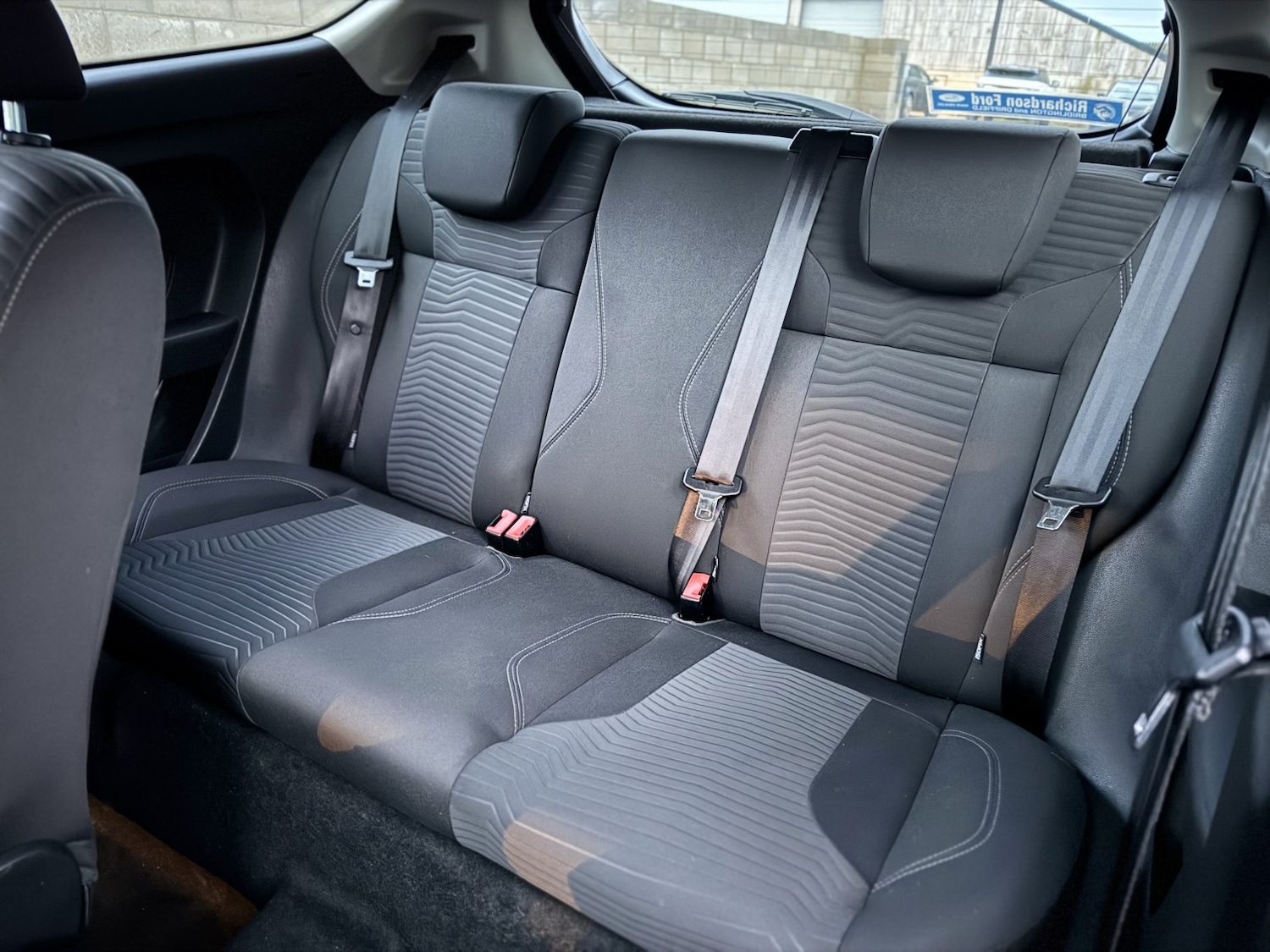 Used Ford Fiesta 2015 for sale - 76904635: Photo 16