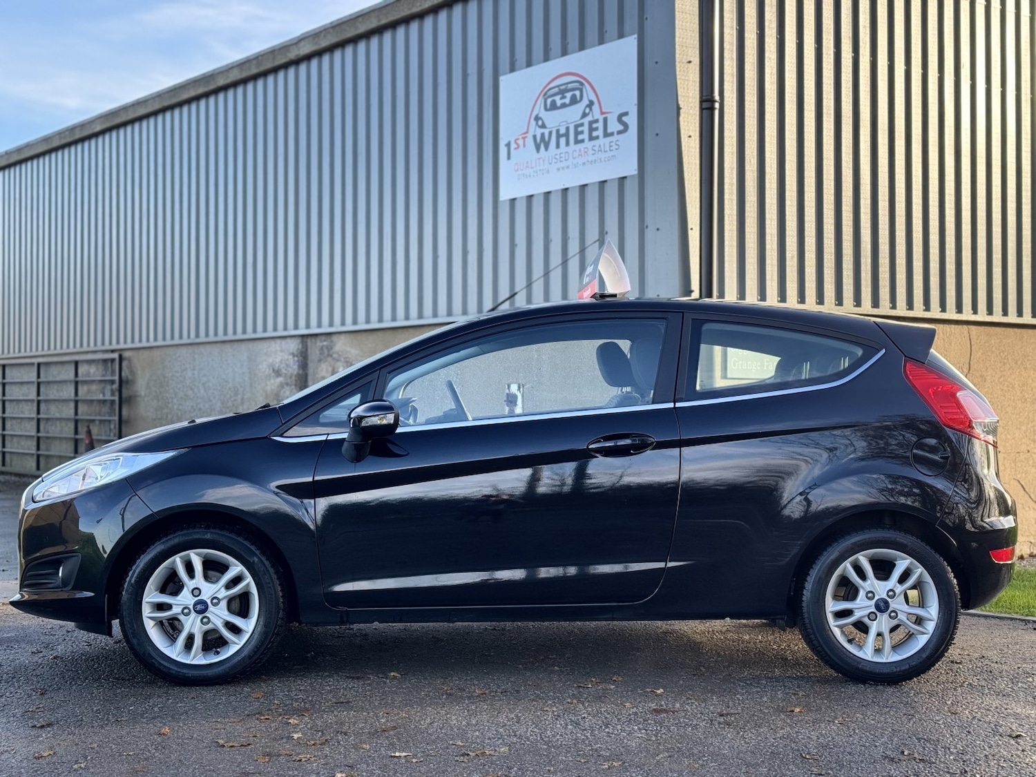 Used Ford Fiesta 2015 for sale - 76904635: Photo 6