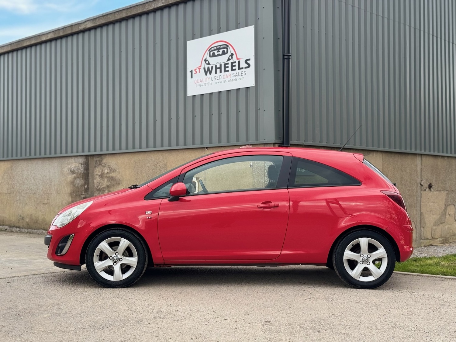 Used Vauxhall Corsa 2011 for sale - 78004551: Photo 3