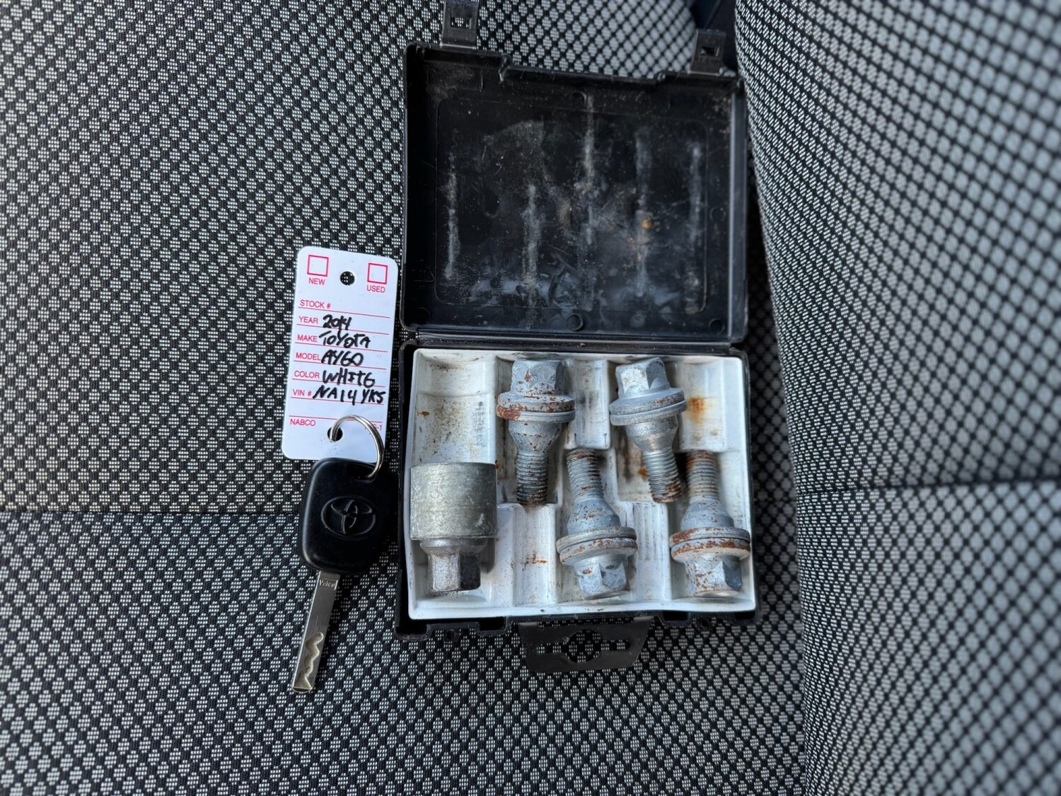 Used Toyota AYGO 2014 for sale - 78105918: Photo 21