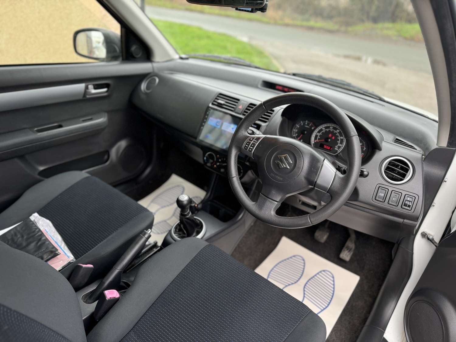 Used Suzuki Swift 2011 for sale - 77564208: Photo 17