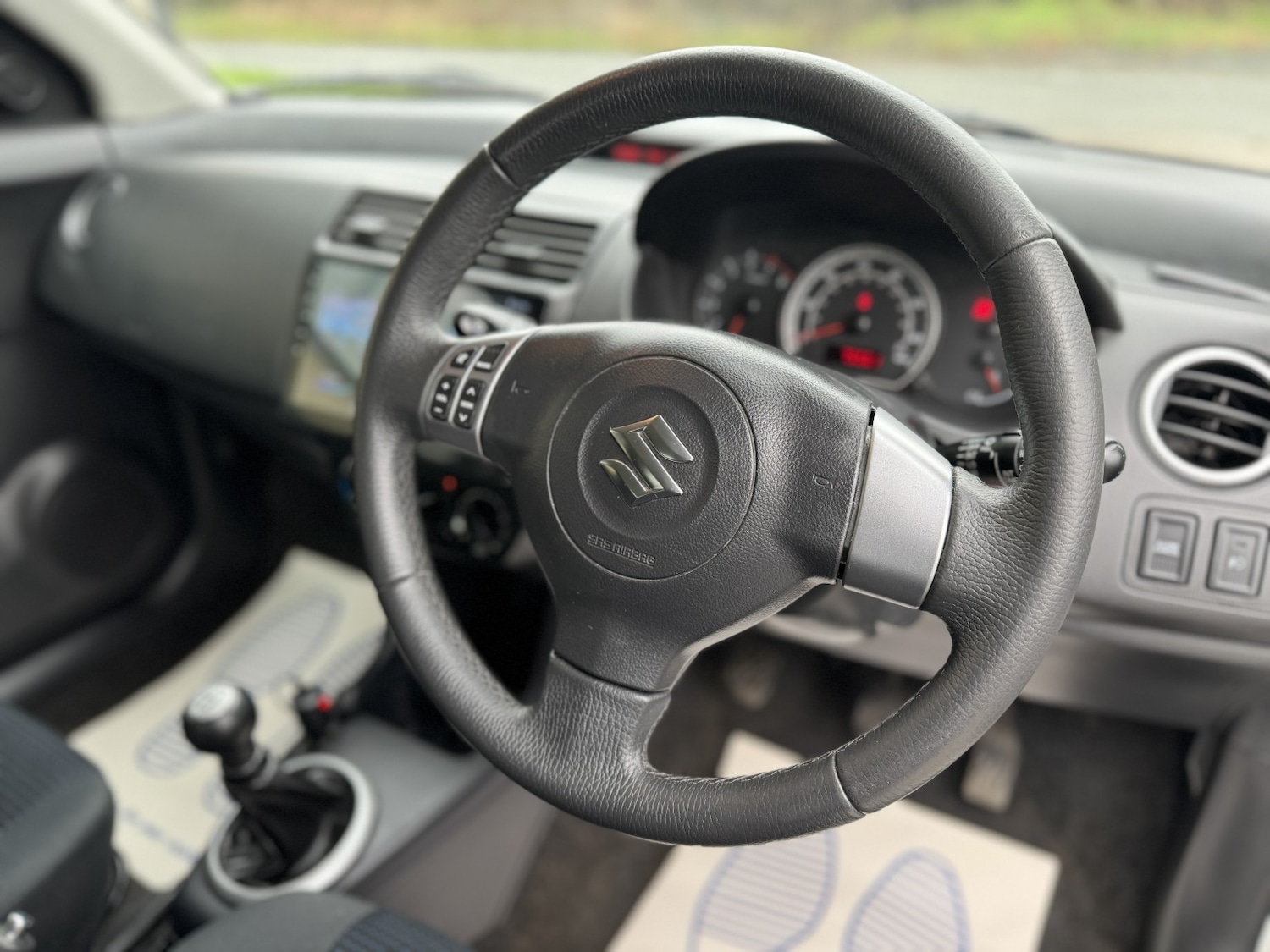 Used Suzuki Swift 2011 for sale - 77564208: Photo 22