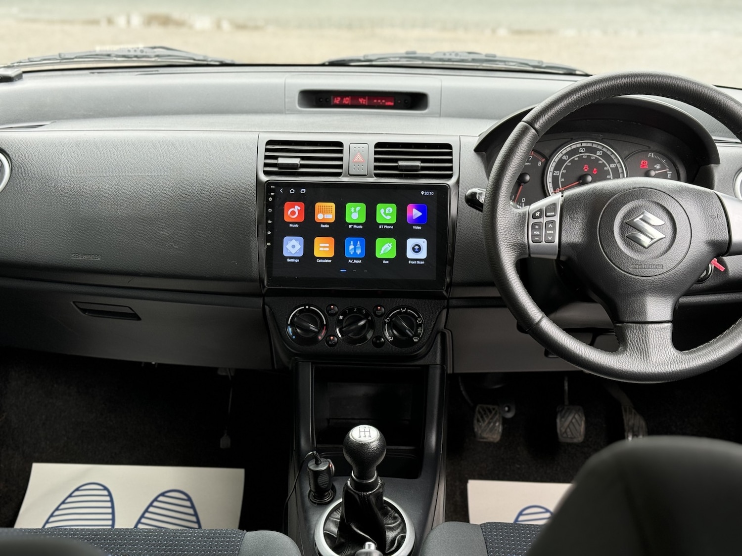 Used Suzuki Swift 2011 for sale - 77564208: Photo 3