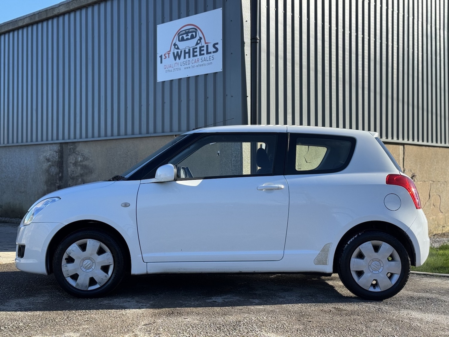 Used Suzuki Swift 2011 for sale - 77564208: Photo 5