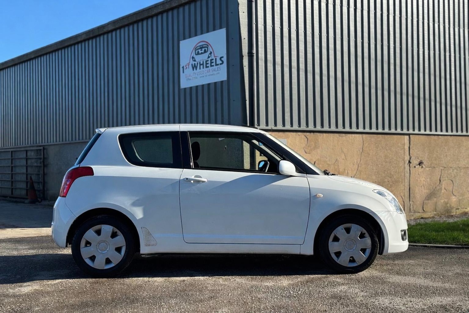 Used Suzuki Swift 2011 for sale - 77564208: Photo 6