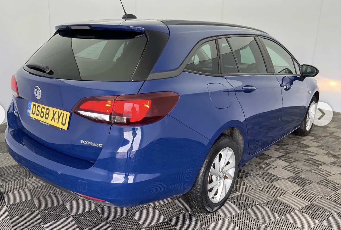 Used Vauxhall Astra 2019 for sale - 77881035: Photo 2