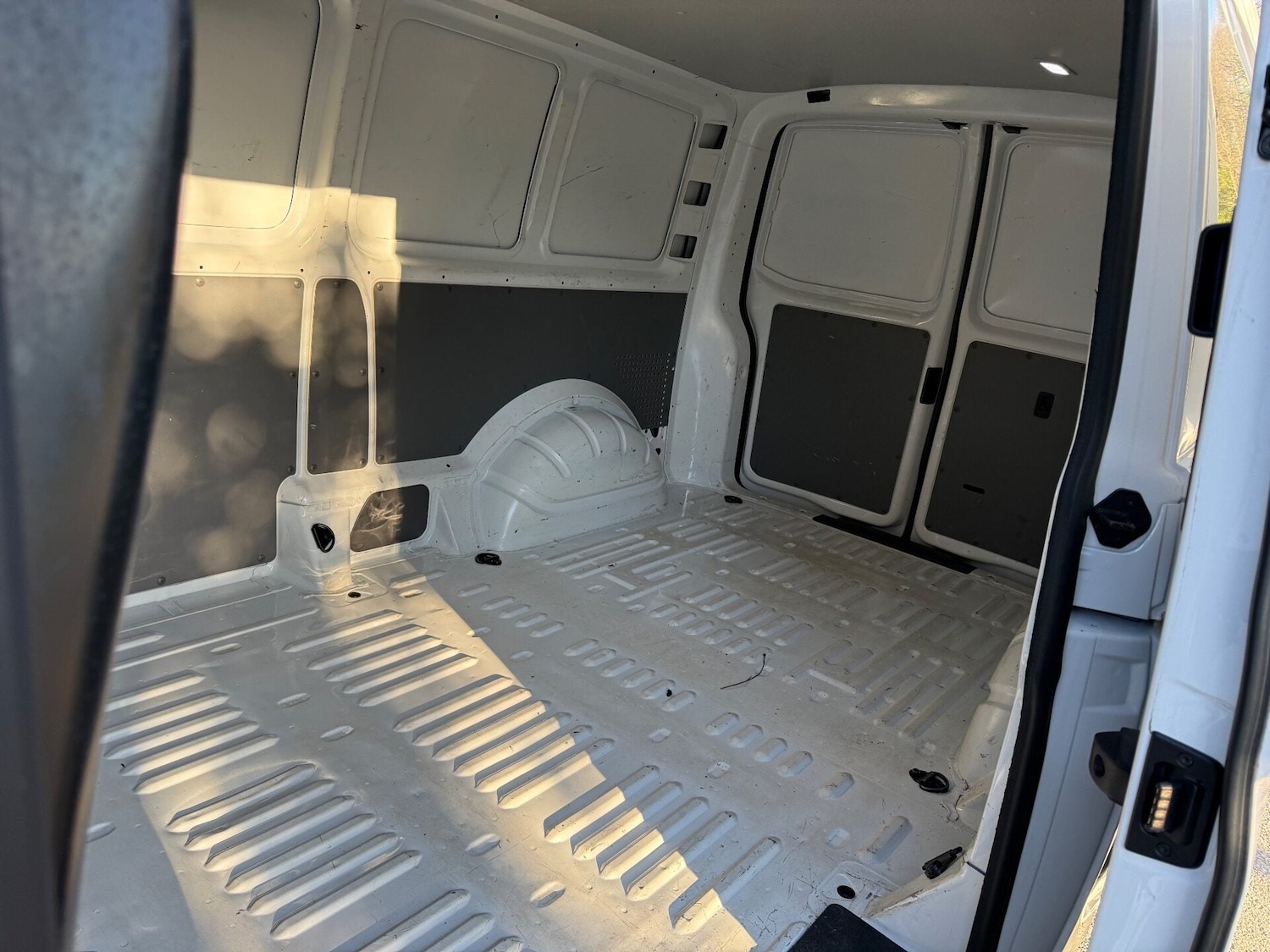 Used Volkswagen Transporter 2021 for sale - 77112992: Photo 14