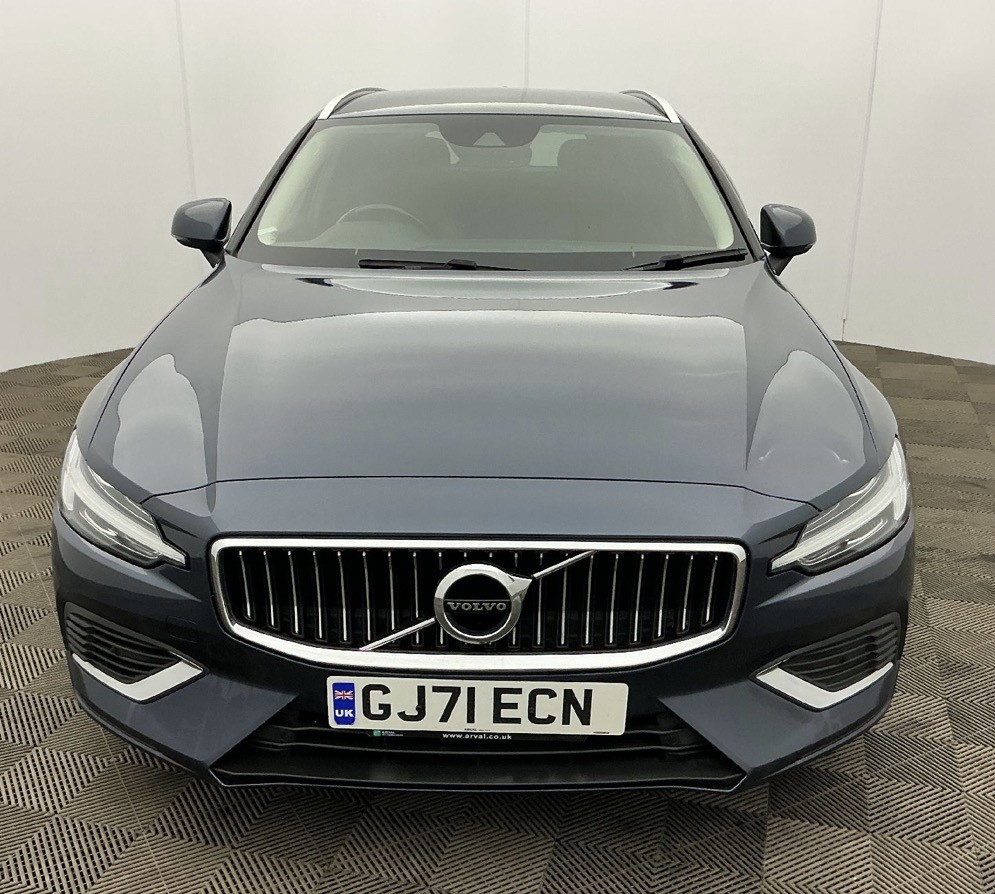 Used Volvo V60 2021 for sale - 77836940: Photo 3