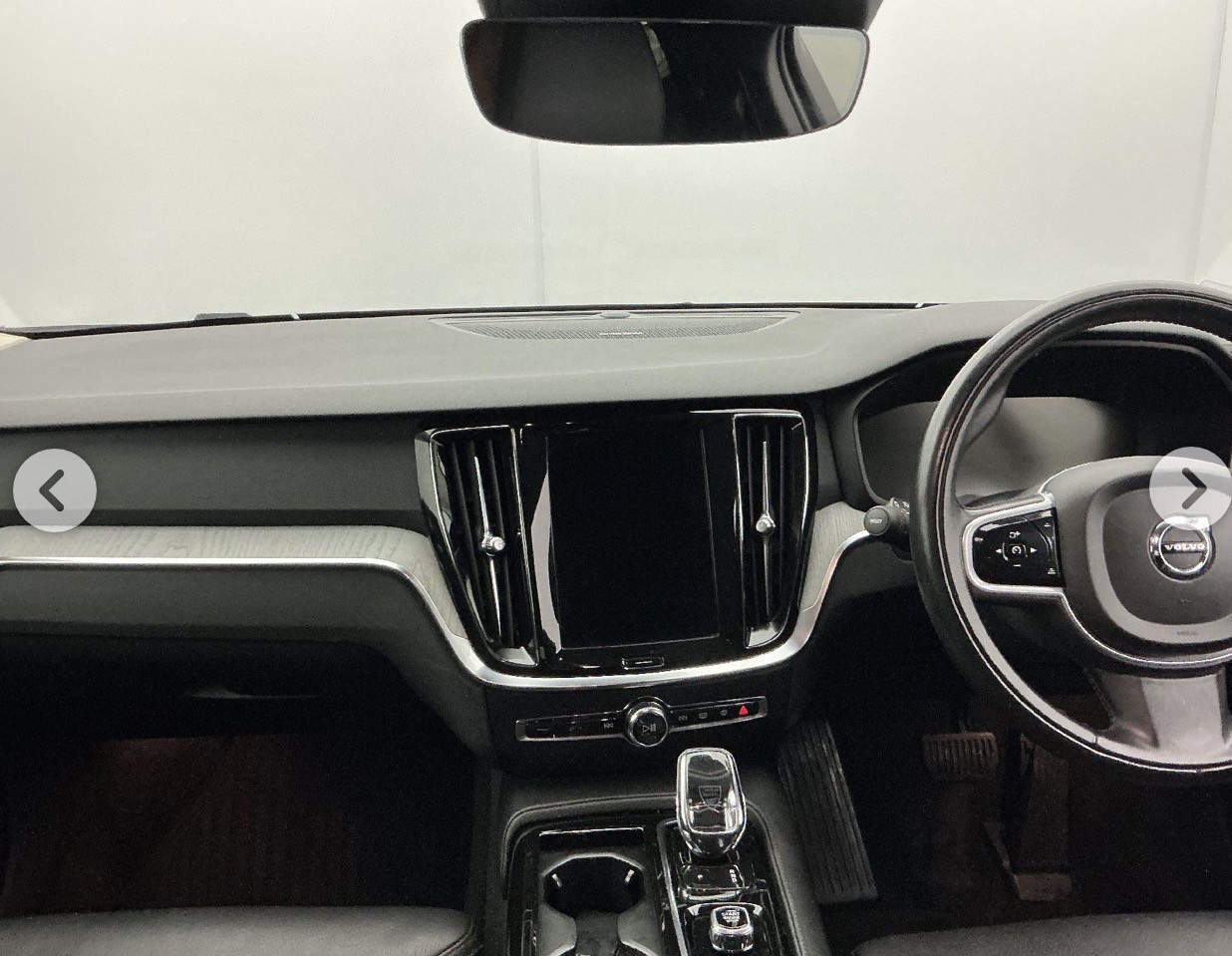 Used Volvo V60 2021 for sale - 77836940: Photo 7