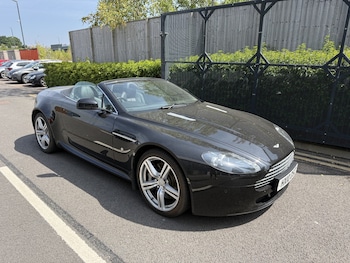 Used Aston Martin Vantage 2010 for sale - 79290266: Photo