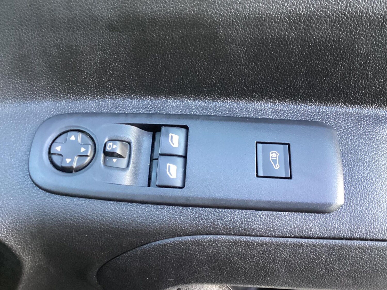 Used Peugeot Partner 2020 for sale - 76899174: Photo 21