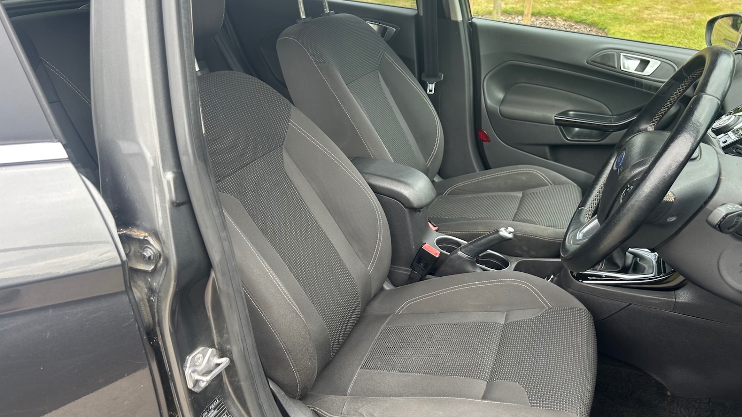 Used Ford Fiesta 2015 for sale - 76987173: Photo 15