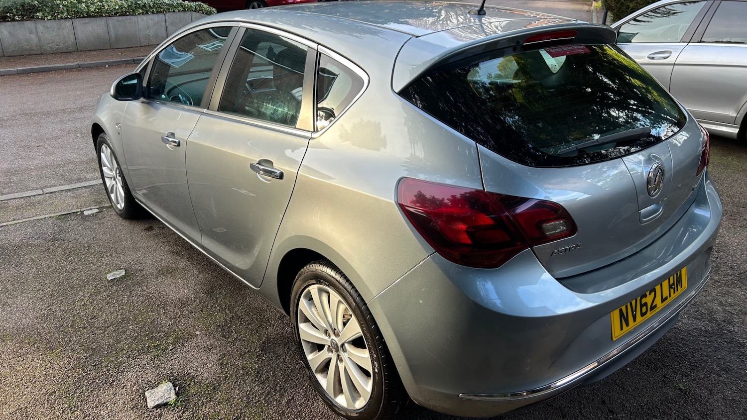 Used Vauxhall Astra 2012 for sale - 77326029: Photo 6