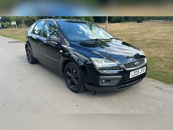 Used Ford Focus 2005 for sale - 75653204: Photo