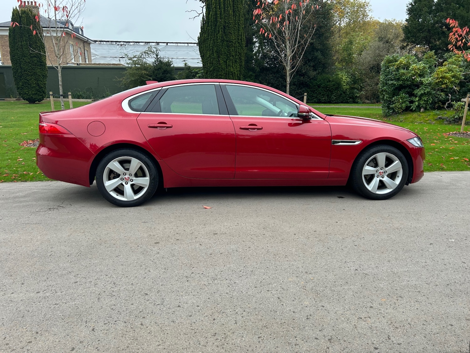 Used Jaguar XF 2019 for sale - 76984418: Photo 7