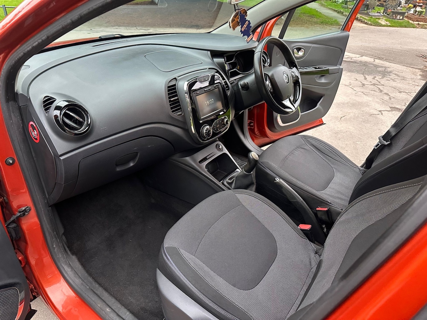 Used Renault Captur 2014 for sale - 77595739: Photo 18