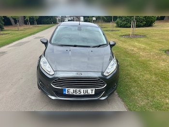 2015 (65) - 1.0 EcoBoost 125 Titanium 5dr