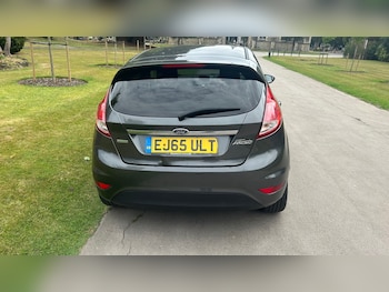 Used Ford Fiesta 2015 for sale - 76141471: Photo 2