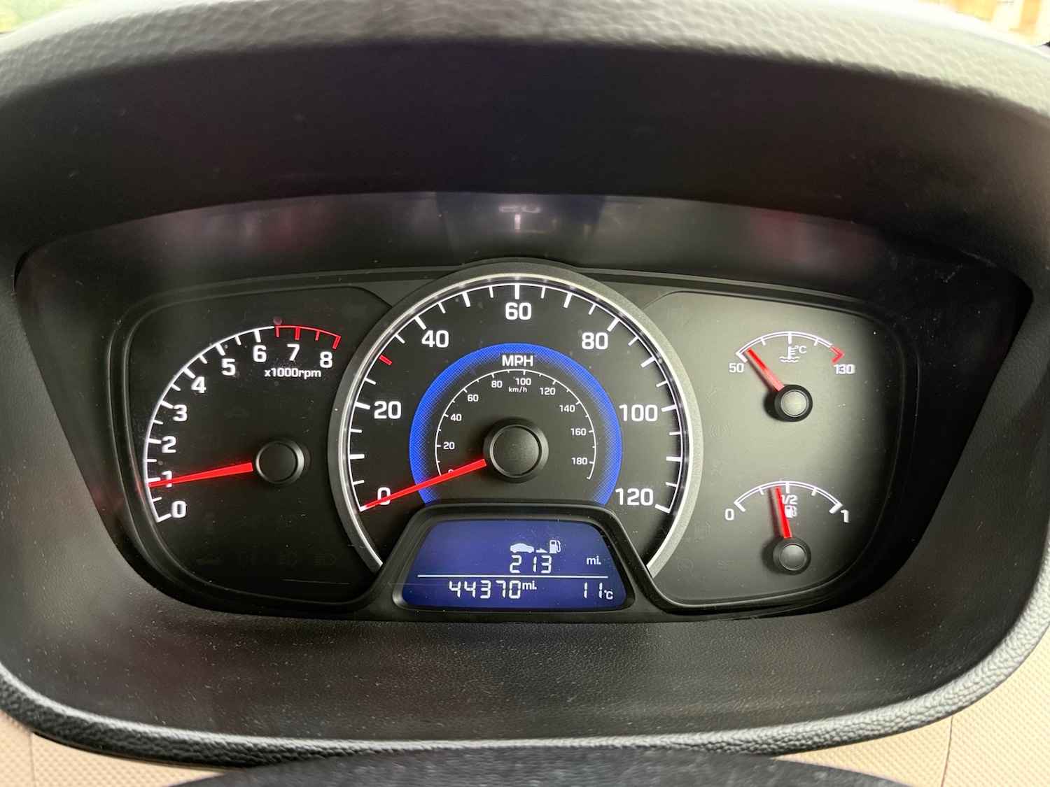 Used Hyundai i10 2015 for sale - 76526478: Photo 16