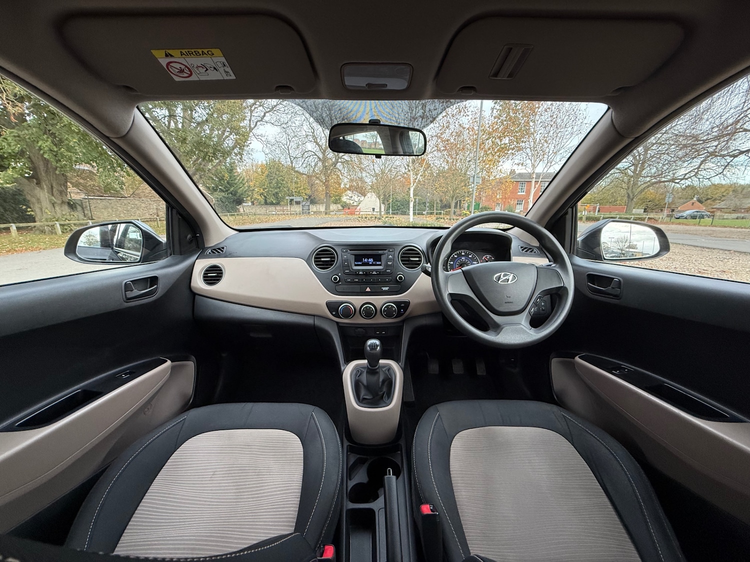 Used Hyundai i10 2015 for sale - 76526478: Photo 17