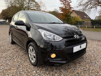 Used Hyundai i10 2015 for sale - 76526478: Photo