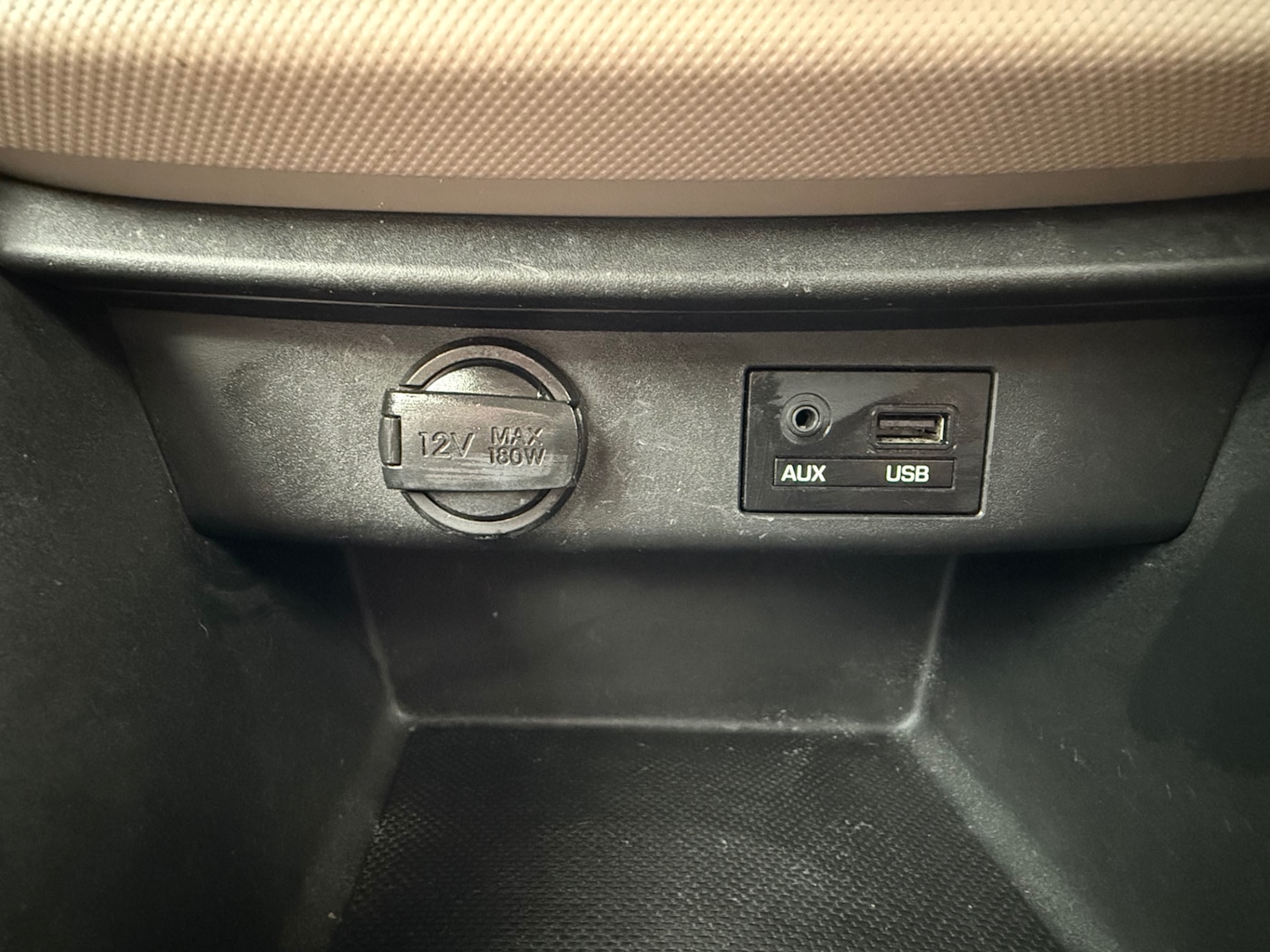 Used Hyundai i10 2015 for sale - 76526478: Photo 29