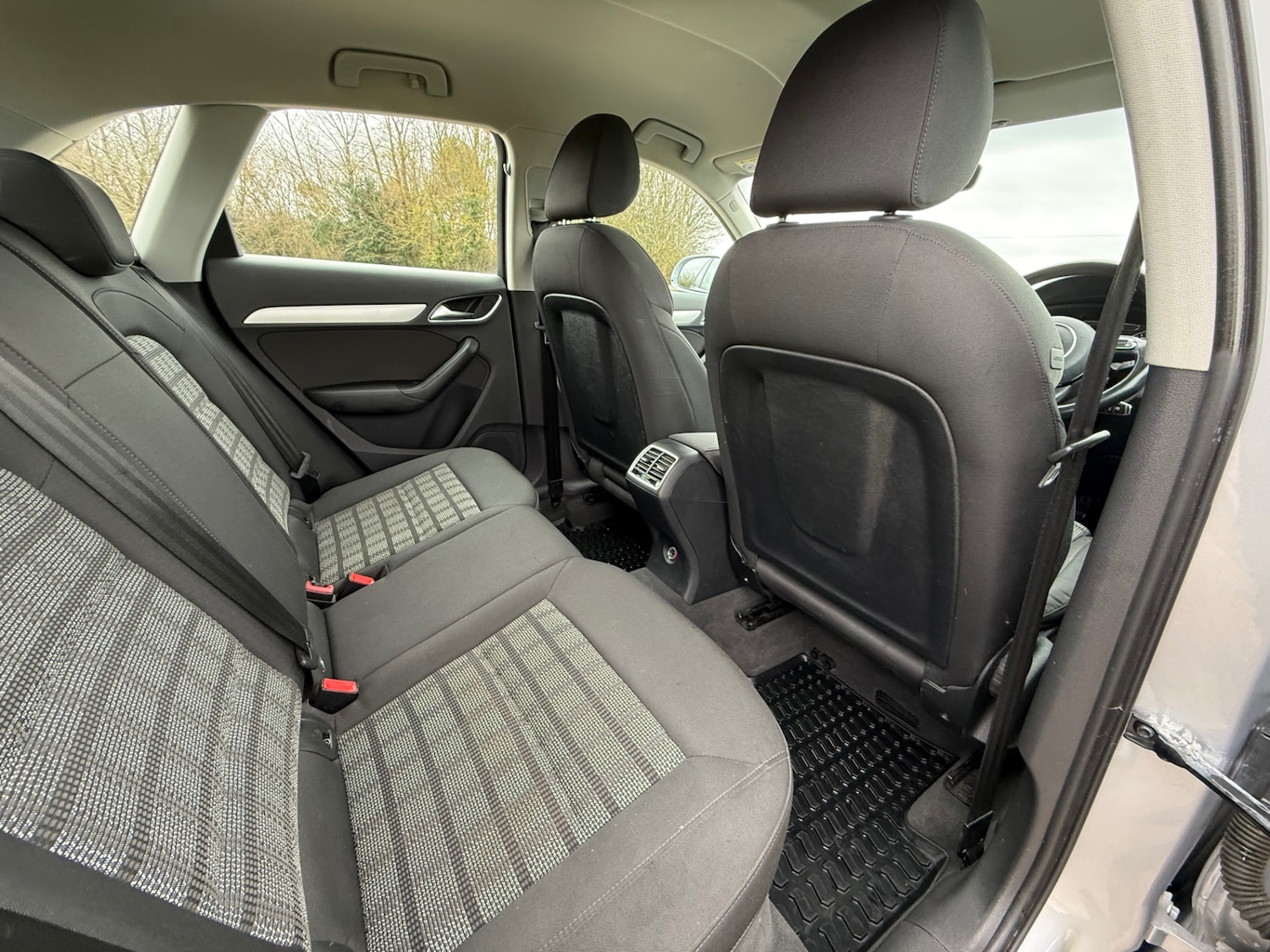 Used Audi Q3 2016 for sale - 77619435: Photo 28