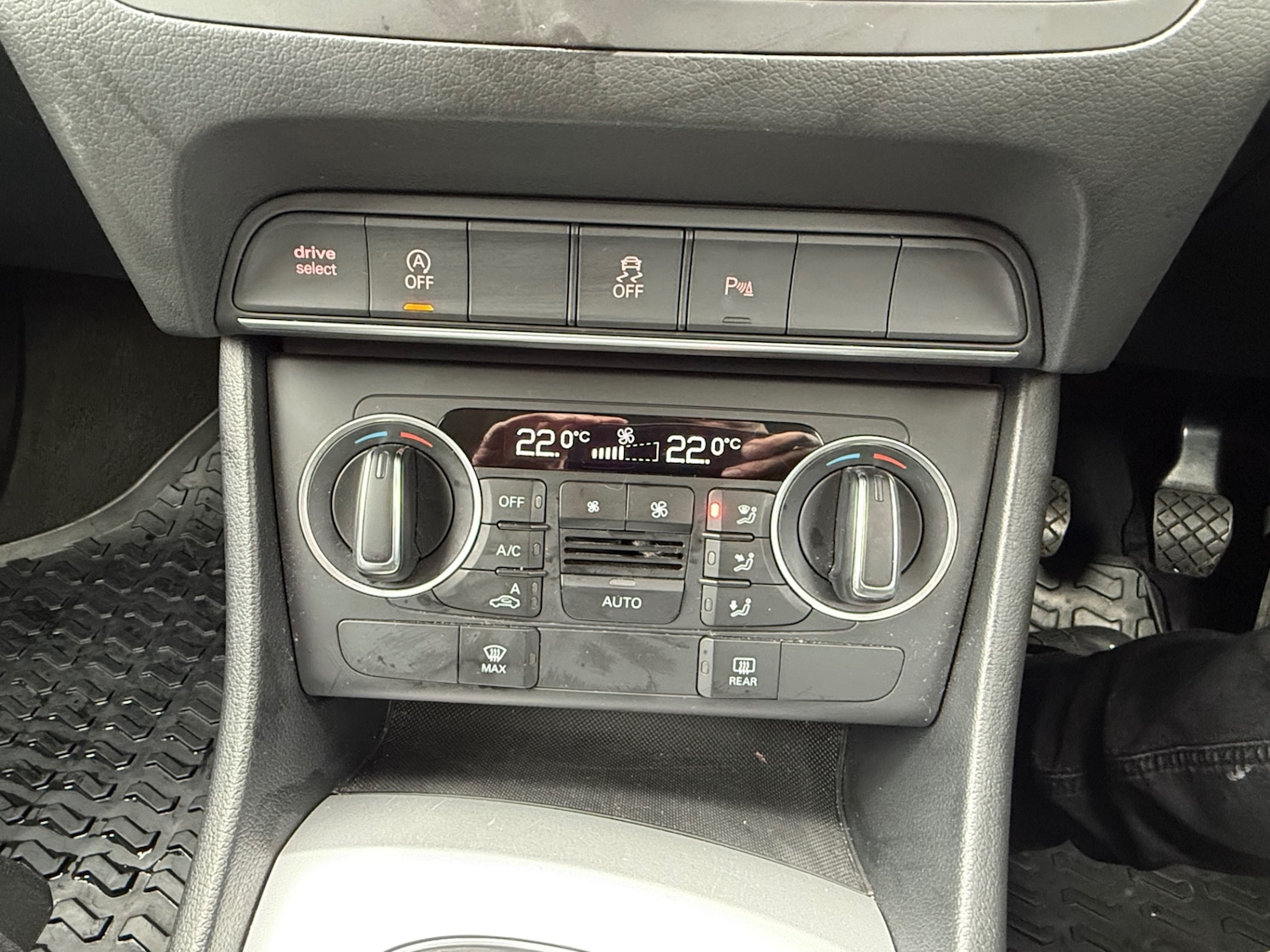 Used Audi Q3 2016 for sale - 77619435: Photo 38