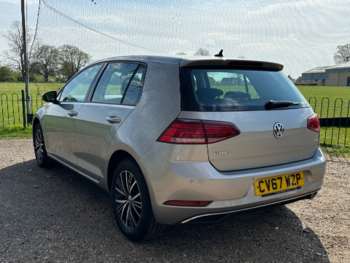 Used Volkswagen Golf 2017 for sale - 74467854: Photo