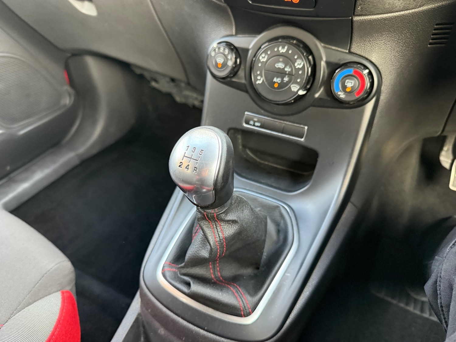 Used Ford Fiesta 2016 for sale - 76557151: Photo 36