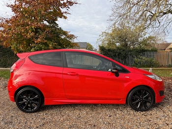 Used Ford Fiesta 2016 for sale - 76557151: Photo
