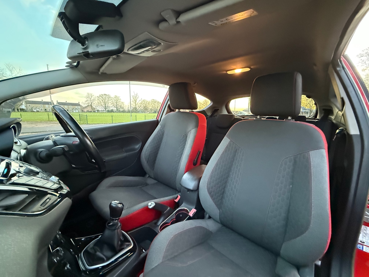 Used Ford Fiesta 2014 for sale - 77201485: Photo 24