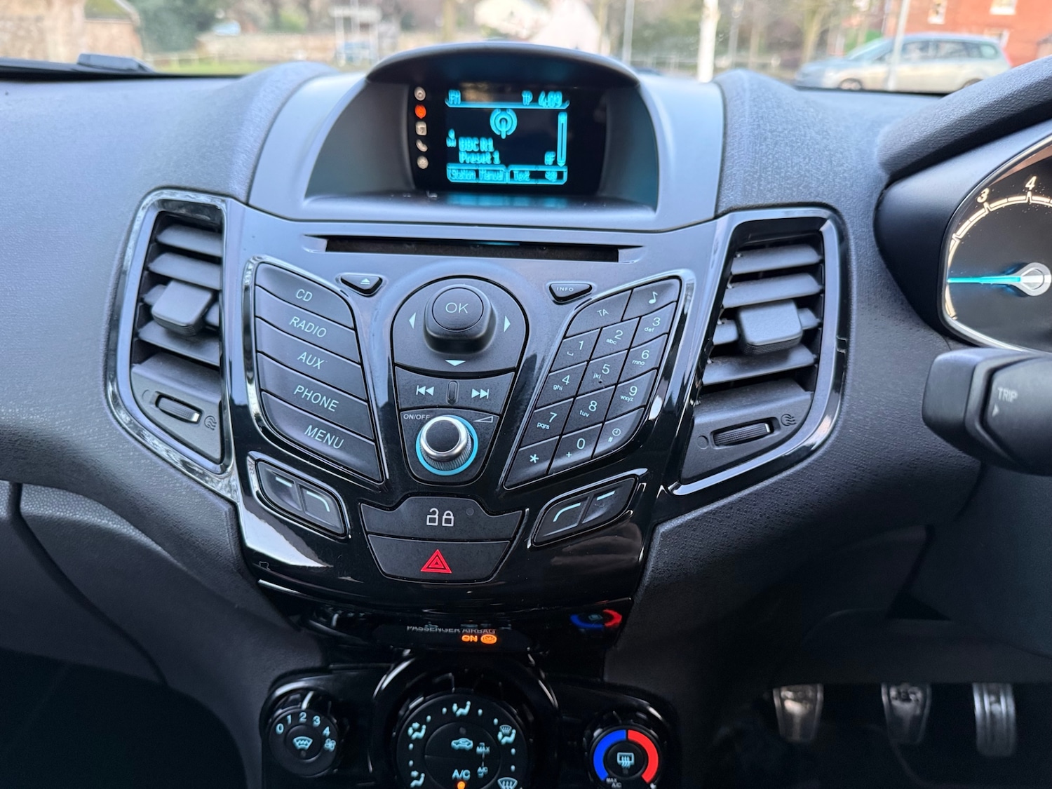 Used Ford Fiesta 2014 for sale - 77201485: Photo 26