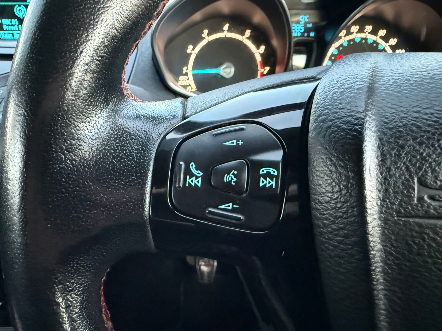 Used Ford Fiesta 2014 for sale - 77201485: Photo 28