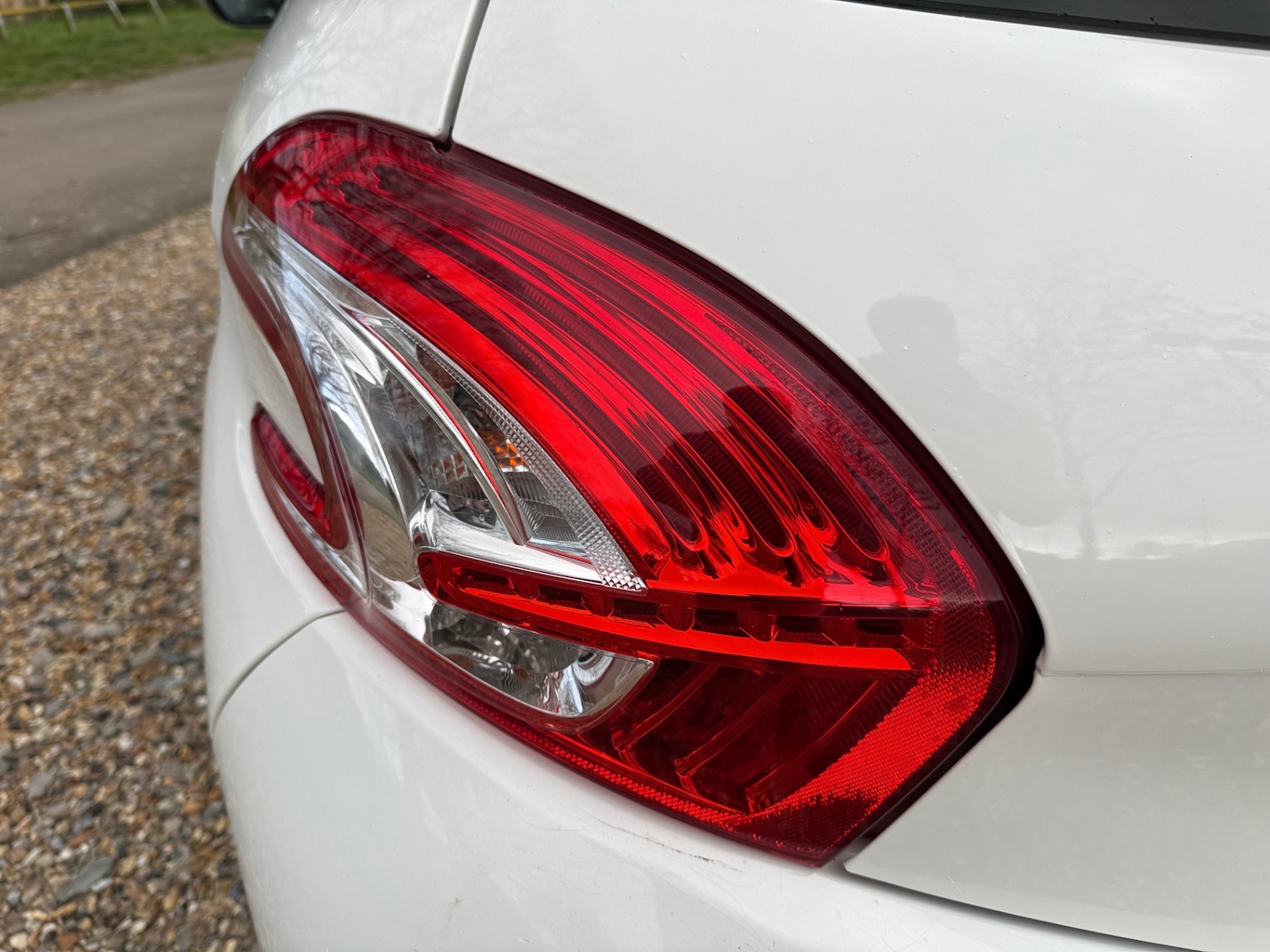 Used Peugeot 208 2015 for sale - 77985115: Photo 13