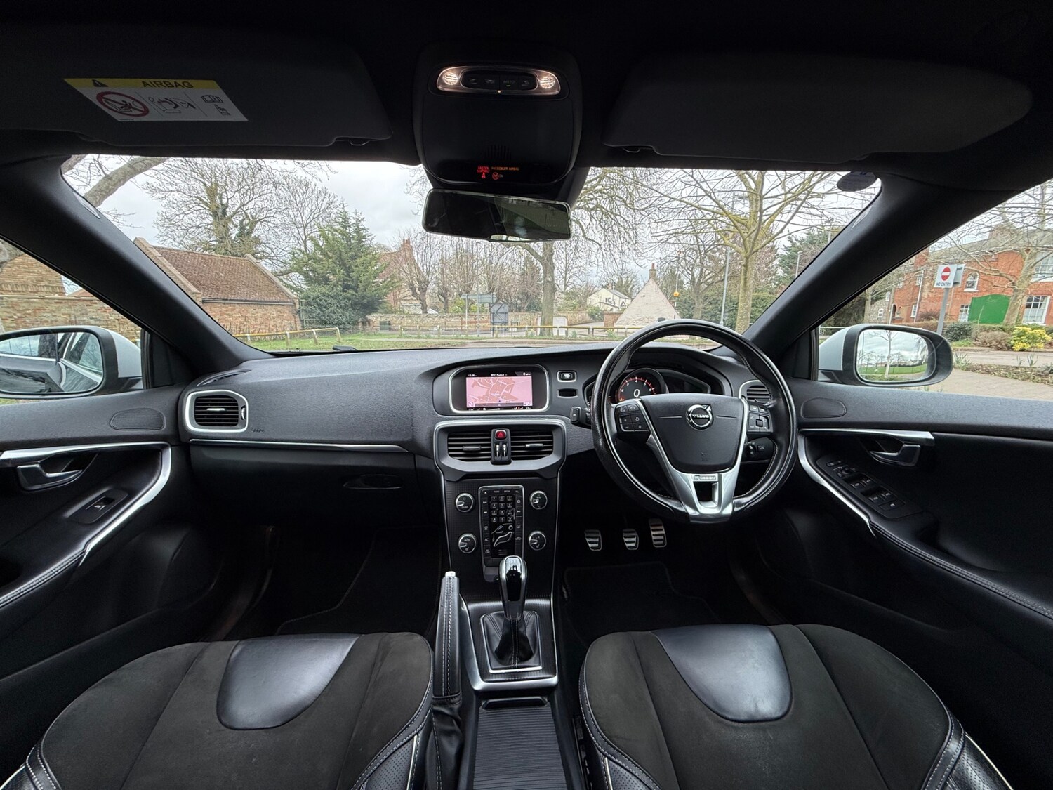 Used Volvo V40 2018 for sale - 77688634: Photo 24