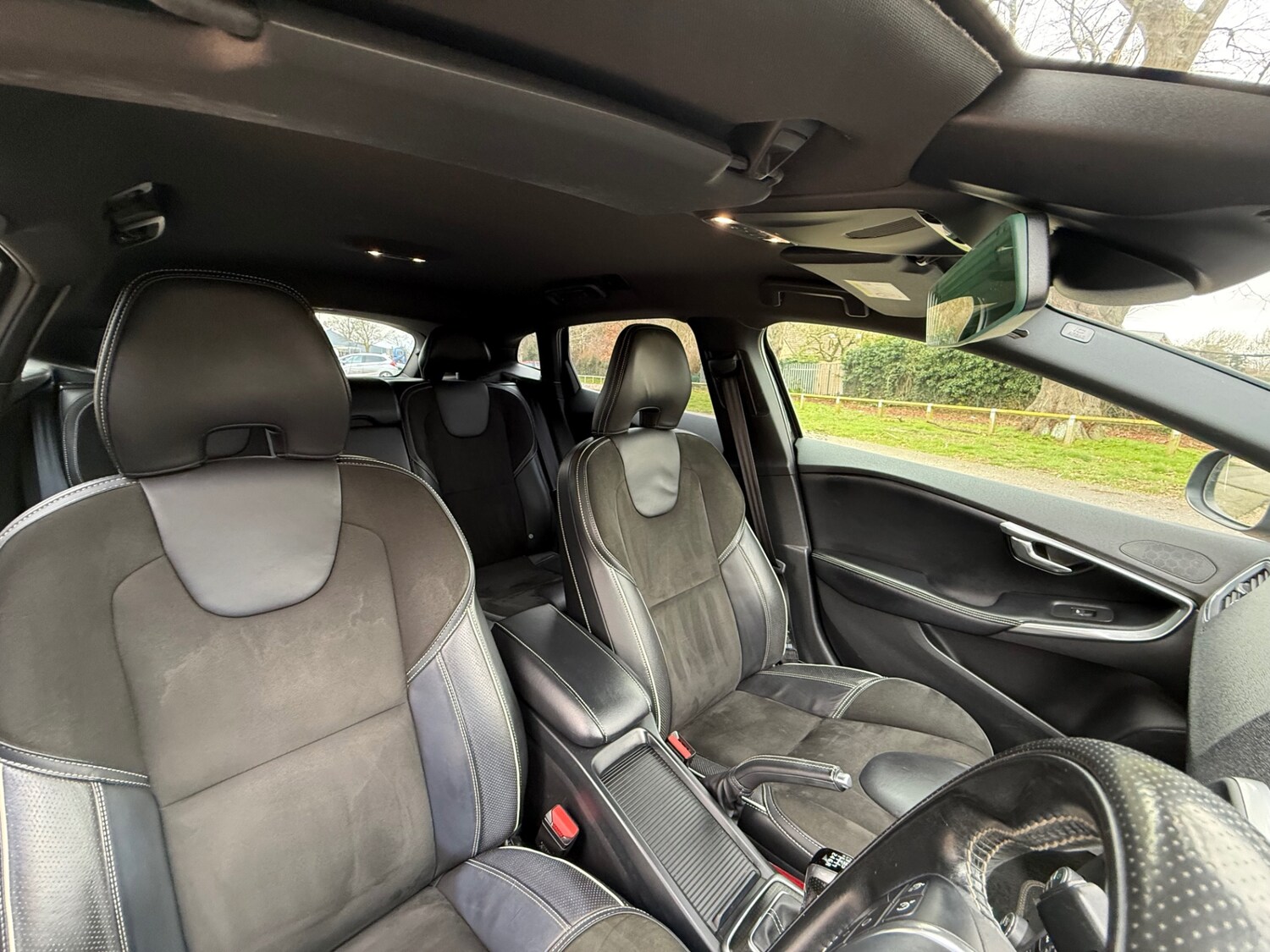 Used Volvo V40 2018 for sale - 77688634: Photo 25