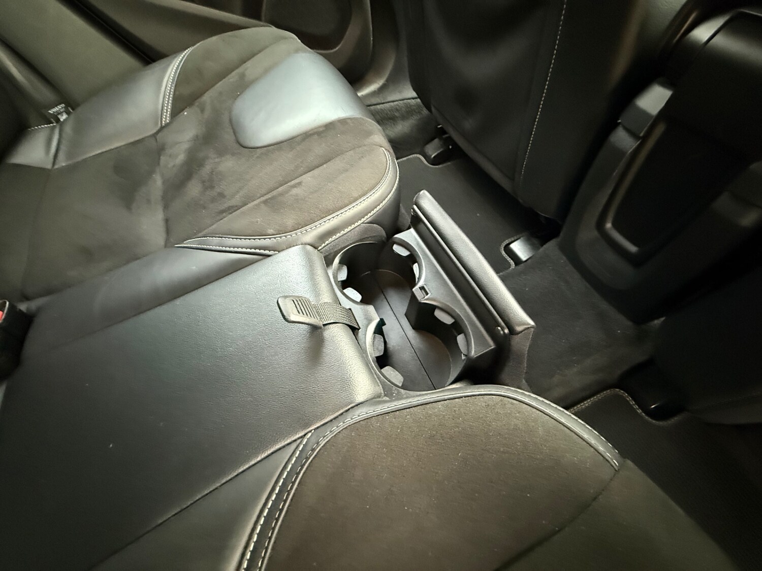 Used Volvo V40 2018 for sale - 77688634: Photo 28