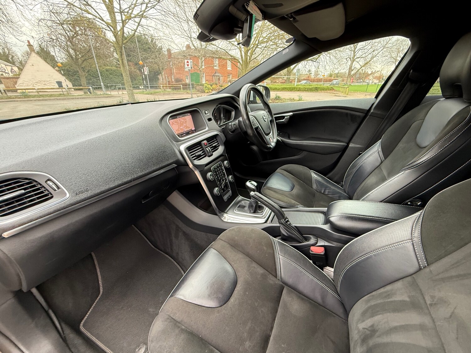 Used Volvo V40 2018 for sale - 77688634: Photo 31