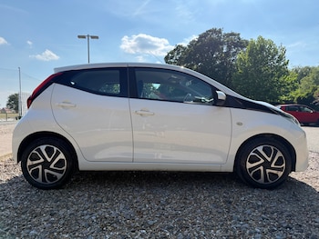 Used Toyota AYGO 2021 for sale - 79017141: Photo